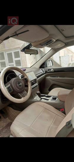 جیپ گراند شیرۆکی